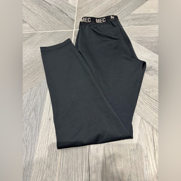 MEC kid’s unisex base layer sets (top 10Y, bottom 8Y) - Picture 10 of 10